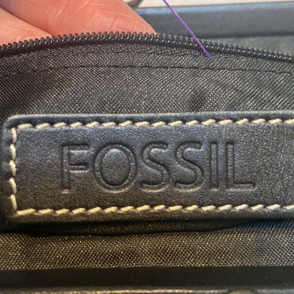 FOSSIL PURSE - Picture 10 of 11